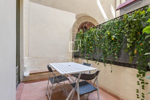 Apartment for sale in Barcelona, Spain 2 bedrooms, 120 sq.m. No. 164877 - photo 3