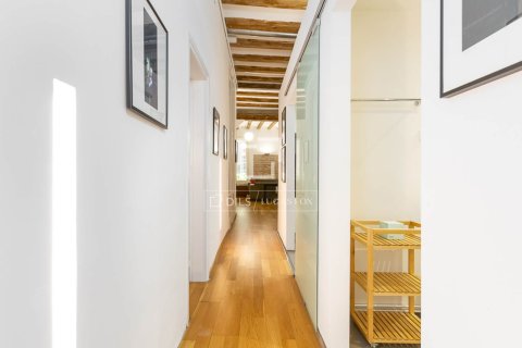 Apartment for sale in Barcelona, Spain 2 bedrooms, 120 sq.m. No. 164877 - photo 23