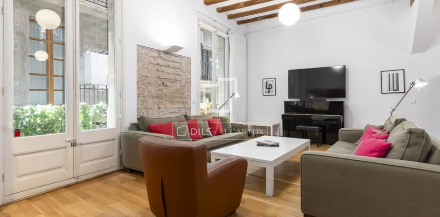 Dzīvoklis Barcelona, Spānijā 2 istabas, 120 m2 Nr. 164877