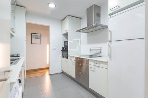 Apartment for sale in Barcelona, Spain 2 bedrooms, 120 sq.m. No. 164877 - photo 18