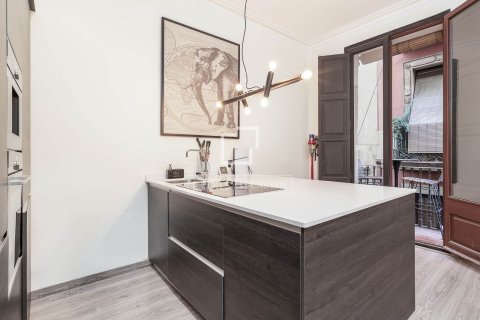 Apartment for sale in Barcelona, Spain 1 bedroom, 45 sq.m. No. 164878 - photo 23