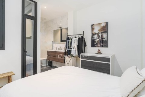 Apartment for sale in Barcelona, Spain 1 bedroom, 45 sq.m. No. 164878 - photo 11