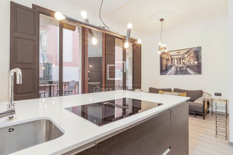 Apartment for sale in Barcelona, Spain 1 bedroom, 45 sq.m. No. 164878 - photo 3