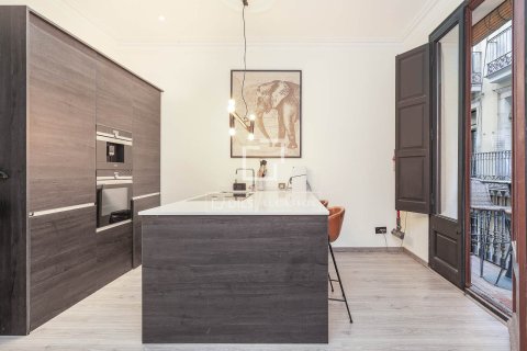 Apartment for sale in Barcelona, Spain 1 bedroom, 45 sq.m. No. 164878 - photo 20