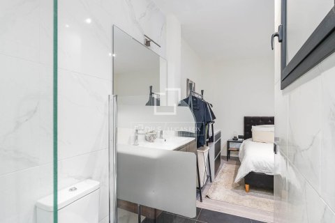 Apartment for sale in Barcelona, Spain 1 bedroom, 45 sq.m. No. 164878 - photo 14
