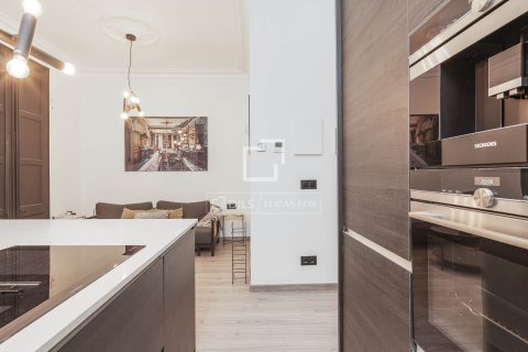 Apartment for sale in Barcelona, Spain 1 bedroom, 45 sq.m. No. 164878 - photo 2