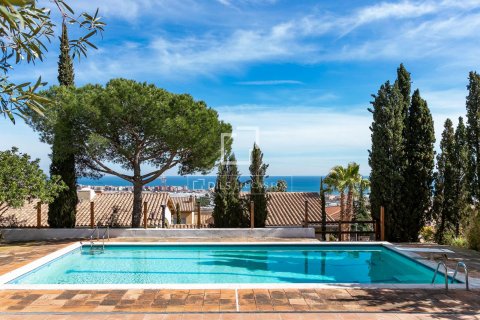 Villa for sale in Premia De Dalt, Barcelona, Spain 8 bedrooms, 578 sq.m. No. 164879 - photo 7