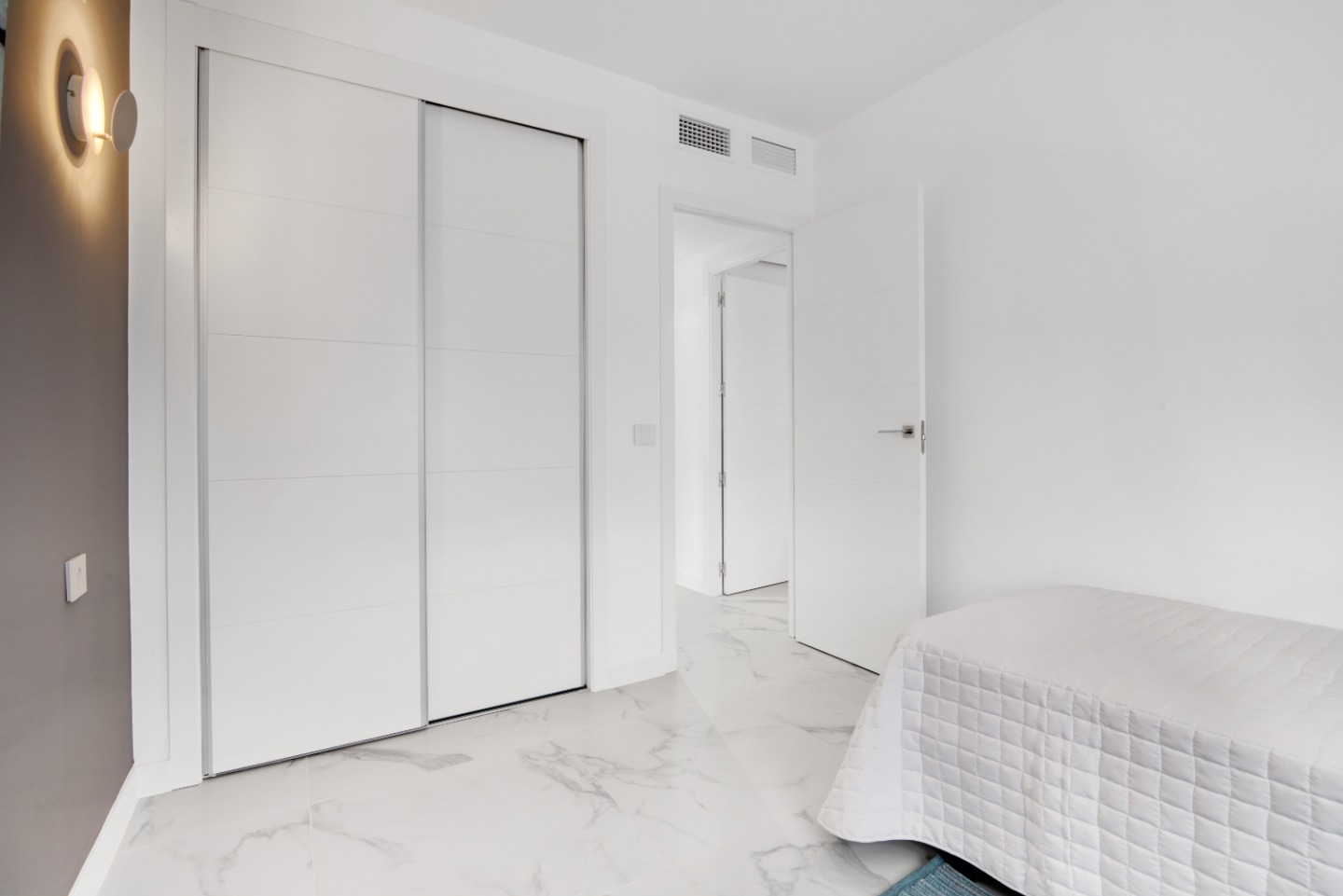 Apartment à Punta Prima, Alicante, Espagne 2 chambres,  No. 99839