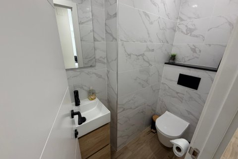 Продажа квартиры в Торревьеха, Аликанте, Испания 2 спальни, 94м2 №149710 - фото 30