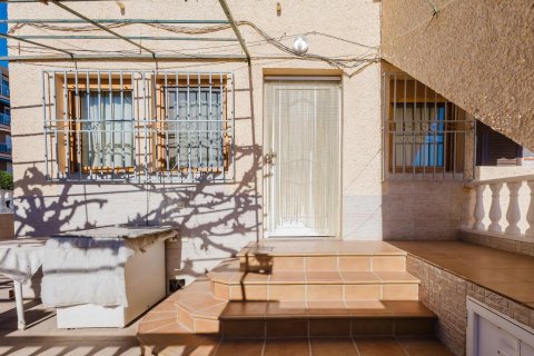 Bungalowi myytävänä La Mata, Alicante, Espanja, 2 makuuhuonetta, 75 m2 No. 149711 - kuva 12
