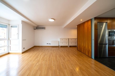 Аренда квартиры в Мадрид, Испания 3 спальни, 120м2 №149713 - фото 9