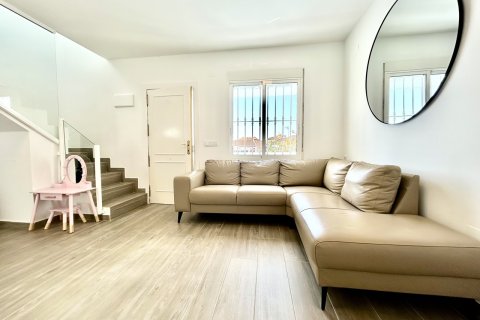 Villa pārdošanā Villamartin, Alicante, Spānijā 5 istabas, 166 m2 Nr. 189078 - attēls 5