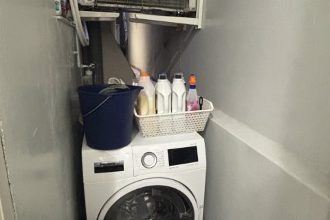 Huoneisto myytävänä Barcelona, Espanja, 4 makuuhuonetta, 112.3 m2 No. 173297 - kuva 23