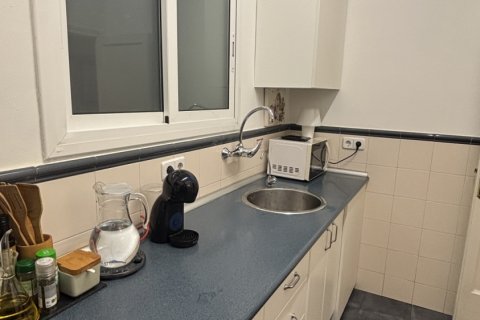 Huoneisto myytävänä Barcelona, Espanja, 4 makuuhuonetta, 112.3 m2 No. 173297 - kuva 7