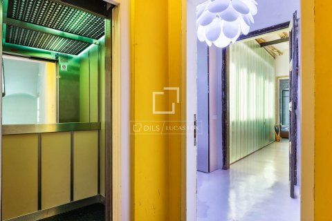 Apartament w Barcelona, Hiszpania 2 sypialnie, 95 mkw. nr 151007 – zdjęcie 29