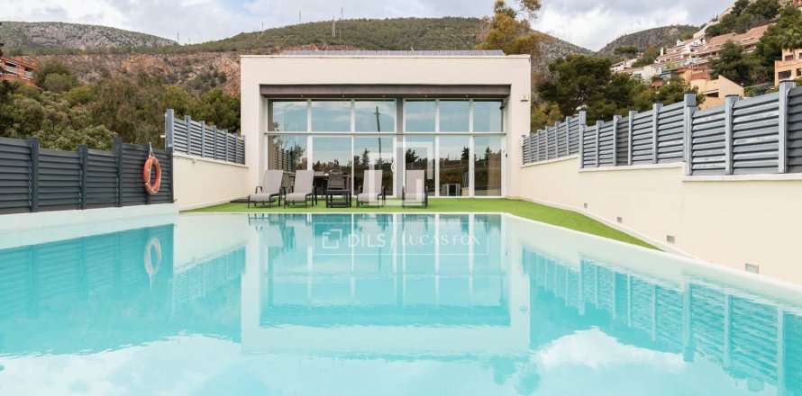 Villa à Castelldefels, Barcelona, Espagne 7 chambres, 496 m2 No. 151008