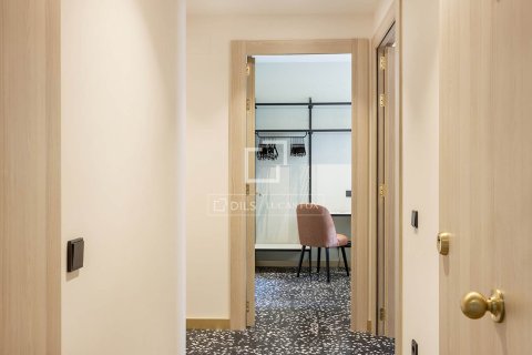 Dzīvoklis īrēšanai Barcelona, Spānijā 2 istabas, 80 m2 Nr. 151011 - attēls 25