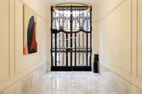 Apartment à louer à Barcelona, Espagne, 2 chambres, 57 m2 No. 151010 - photo 28