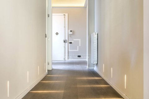 Dzīvoklis īrēšanai Barcelona, Spānijā 3 istabas, 163 m2 Nr. 151013 - attēls 13