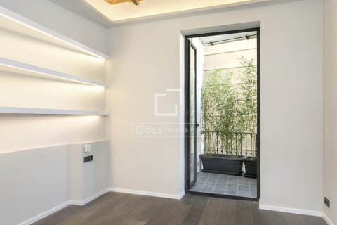 Dzīvoklis īrēšanai Barcelona, Spānijā 3 istabas, 163 m2 Nr. 151013 - attēls 19