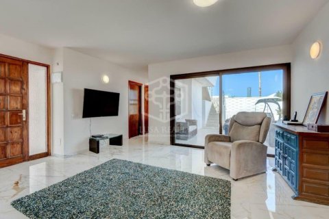 Villa till salu i Adeje, Tenerife, Spanien 2 sovrum, 78 kvm. Nr. 196302 - foto 8