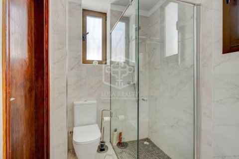 Villa till salu i Adeje, Tenerife, Spanien 2 sovrum, 78 kvm. Nr. 196302 - foto 20