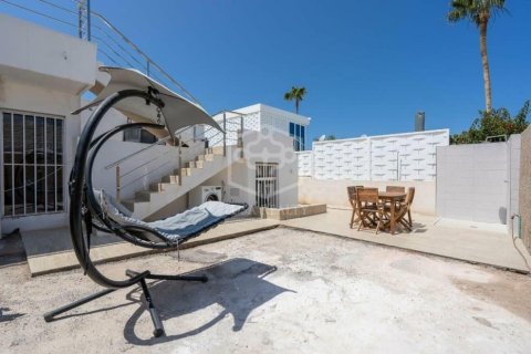 Villa till salu i Adeje, Tenerife, Spanien 2 sovrum, 78 kvm. Nr. 196302 - foto 24