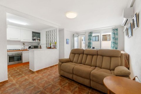 Apartment à vendre à Torrevieja, Alicante, Espagne, 3 chambres, 68 m2 No. 183846 - photo 9