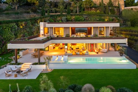 Villa a Benahavis, Malaga, Spagna 5 camere da letto, 1031 mq. N° 190642