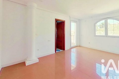 Продажа дома в Аликанте, Испания 4 спальни, 329м2 №172249 - фото 18