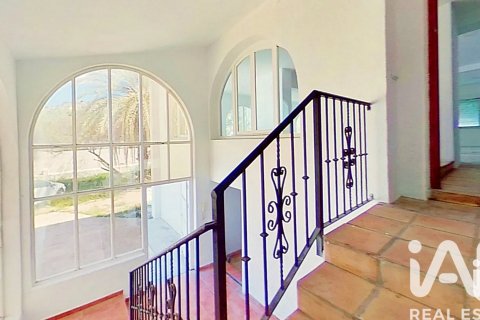 Продажа дома в Аликанте, Испания 4 спальни, 329м2 №172249 - фото 4