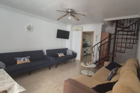 Radhus till salu i Aguilas, Murcia, Spanien 3 sovrum, 95 kvm. Nr. 172247 - foto 12