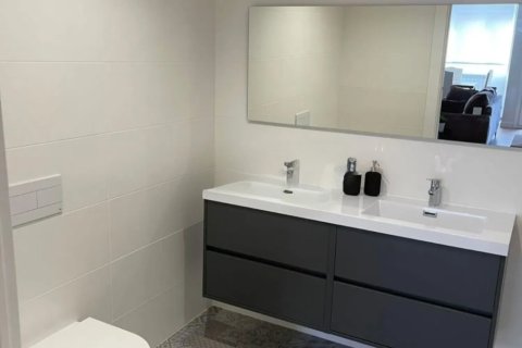 Apartment for sale in Vitoria-Gasteiz, Alava, Spain 3 bedrooms, 99 sq.m. No. 172250 - photo 8