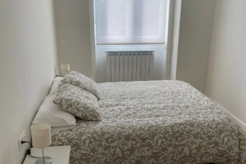 Apartment for sale in Vitoria-Gasteiz, Alava, Spain 3 bedrooms, 99 sq.m. No. 172250 - photo 13
