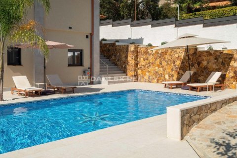 Willa w Lloret de Mar, Girona, Hiszpania 9 sypialni, 334 mkw. nr 176959 – zdjęcie 20