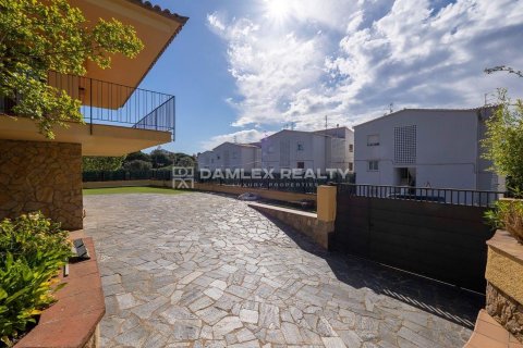 Dom w Platja D'aro, Girona, Hiszpania 6 sypialni, 291 mkw. nr 176963 – zdjęcie 10