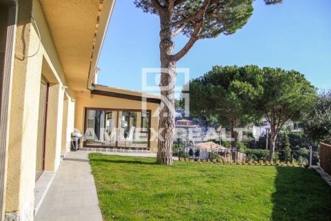 Willa w Lloret de Mar, Girona, Hiszpania 4 sypialnie, 260 mkw. nr 176961 – zdjęcie 6