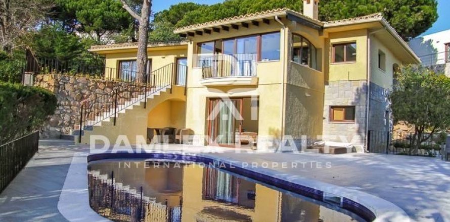 Willa w Lloret de Mar, Girona, Hiszpania 4 sypialnie, 260 mkw. nr 176961