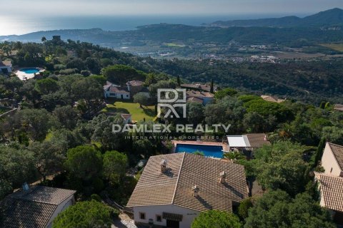 Dom w Platja D'aro, Girona, Hiszpania 4 sypialnie, 345 mkw. nr 176962 – zdjęcie 2