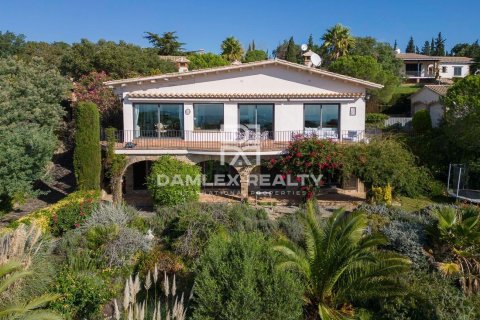 Dom w Platja D'aro, Girona, Hiszpania 4 sypialnie, 345 mkw. nr 176962 – zdjęcie 3