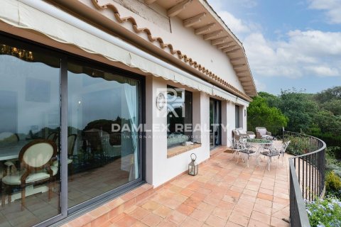 Dom w Platja D'aro, Girona, Hiszpania 4 sypialnie, 345 mkw. nr 176962 – zdjęcie 15