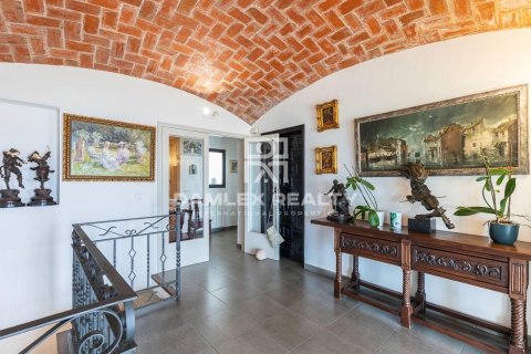 Dom w Platja D'aro, Girona, Hiszpania 4 sypialnie, 345 mkw. nr 176962 – zdjęcie 17