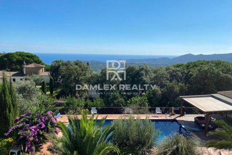Dom w Platja D'aro, Girona, Hiszpania 4 sypialnie, 345 mkw. nr 176962 – zdjęcie 7