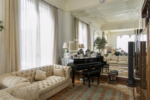 Villa in vendita a Barcelona, Spagna 6 camere da letto, 1150 mq. N° 193685 - foto 13