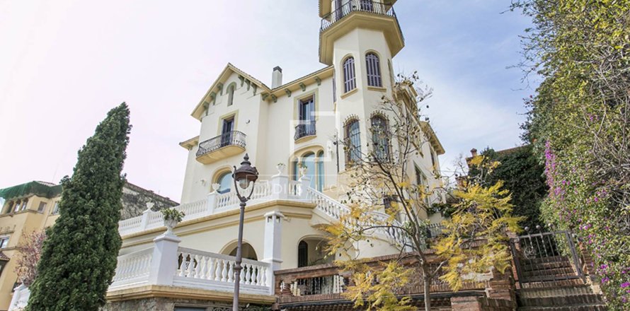 Villa a Barcelona, Spagna 6 camere da letto, 1150 mq. N° 193685