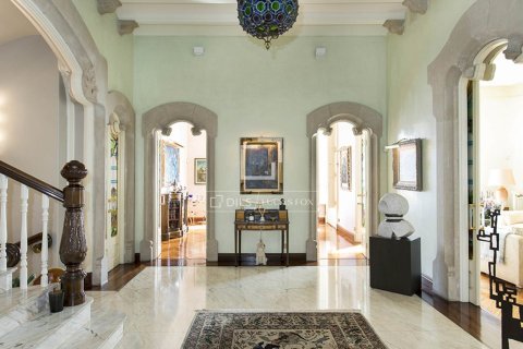 Villa in vendita a Barcelona, Spagna 6 camere da letto, 1150 mq. N° 193685 - foto 4