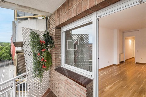 Продажа квартиры в Сан-Кугат-дель-Вальес, Барселона, Испания 4 спальни, 84м2 №193687 - фото 27