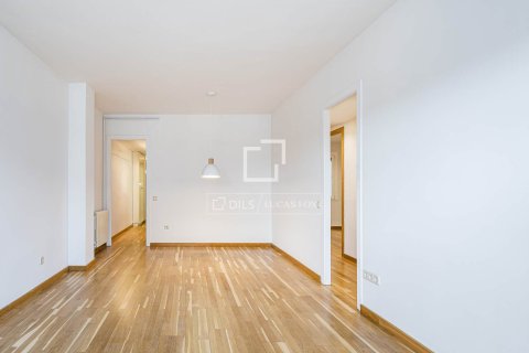 Продажа квартиры в Сан-Кугат-дель-Вальес, Барселона, Испания 4 спальни, 84м2 №193687 - фото 7