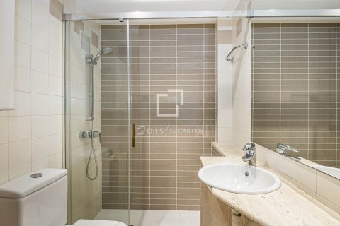 Продажа квартиры в Сан-Кугат-дель-Вальес, Барселона, Испания 4 спальни, 84м2 №193687 - фото 18