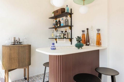 Продажа квартиры в Барселона, Испания 4 спальни, 231м2 №193684 - фото 10